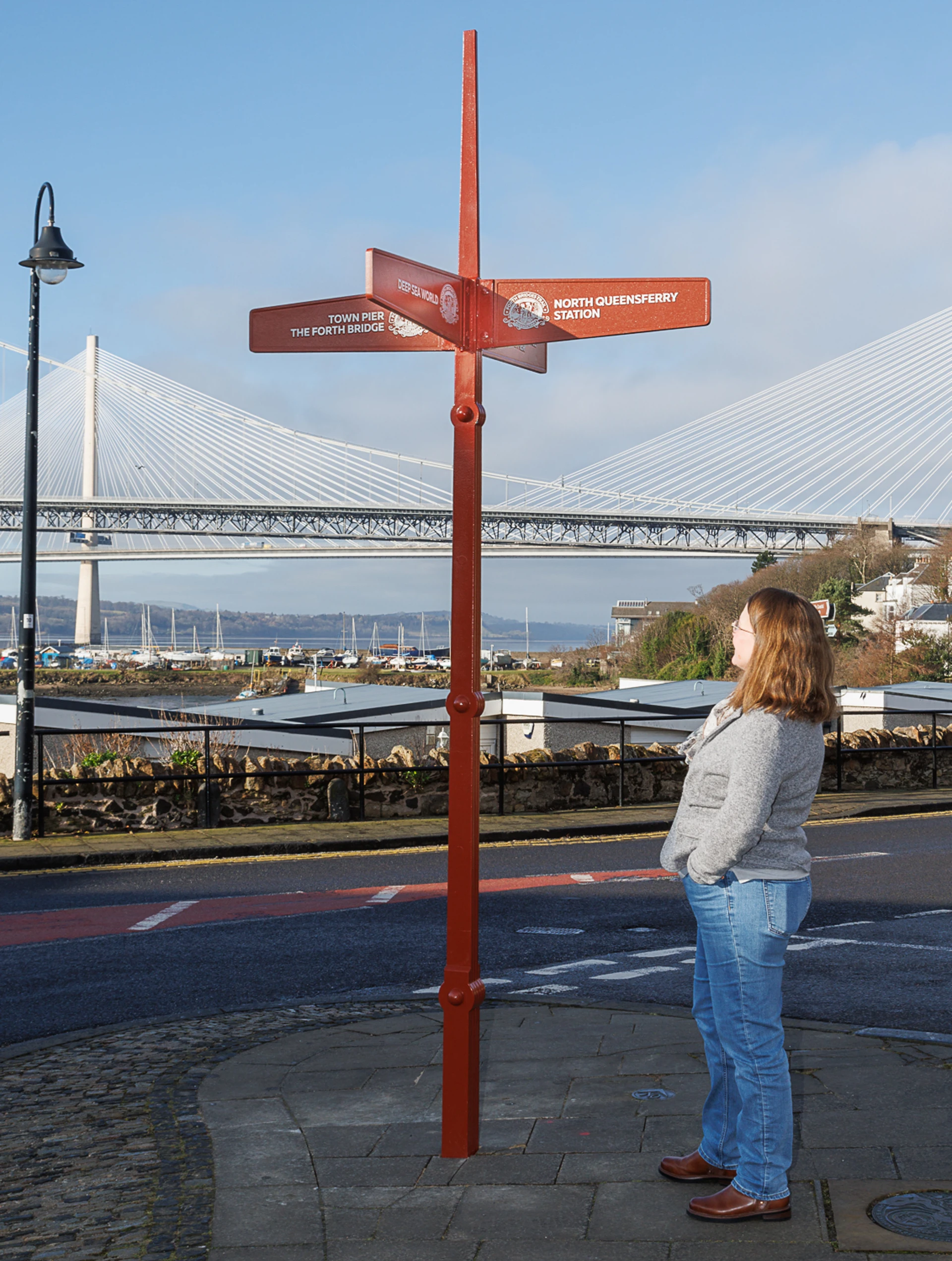 NQ The Brae Bridge Trail Signs 4