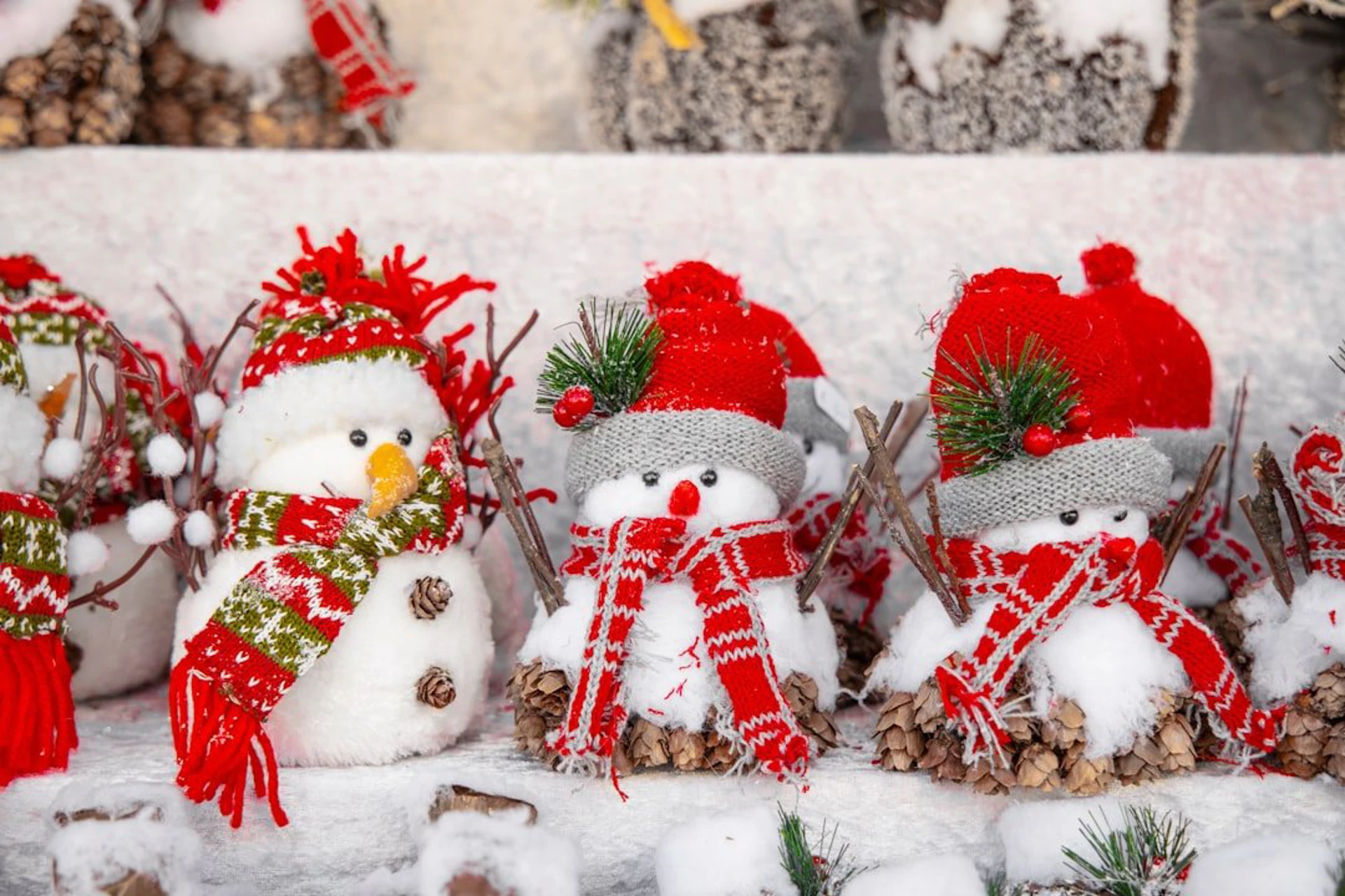 Background image - Inn At C Winter Wonderland 291125
