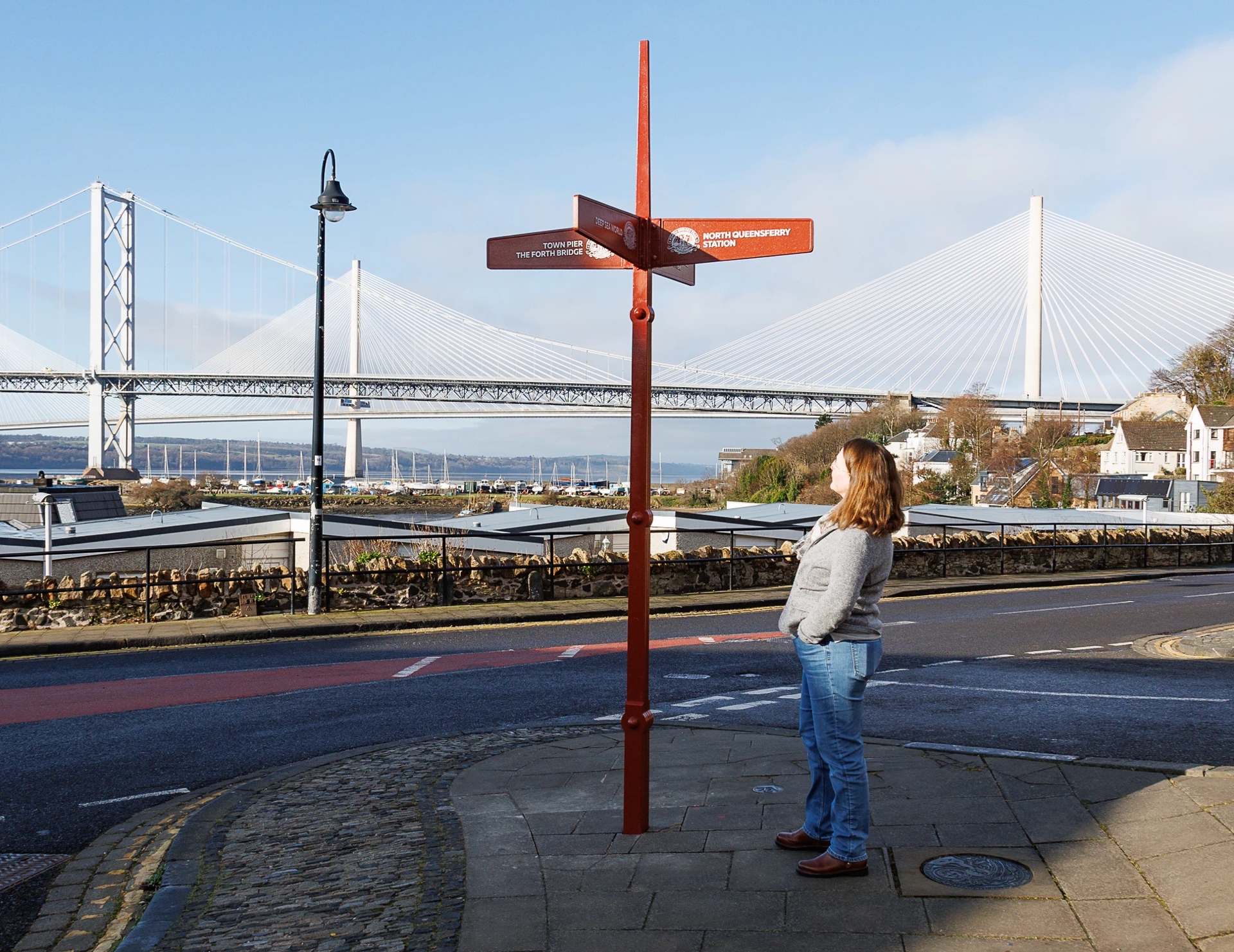Background image - Forth Bridges Trail The Brae North Queensferry