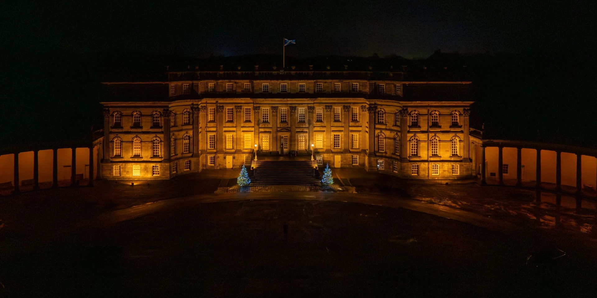Background image - Hopetoun Christmas 27.11.25 95 2 2048X1024