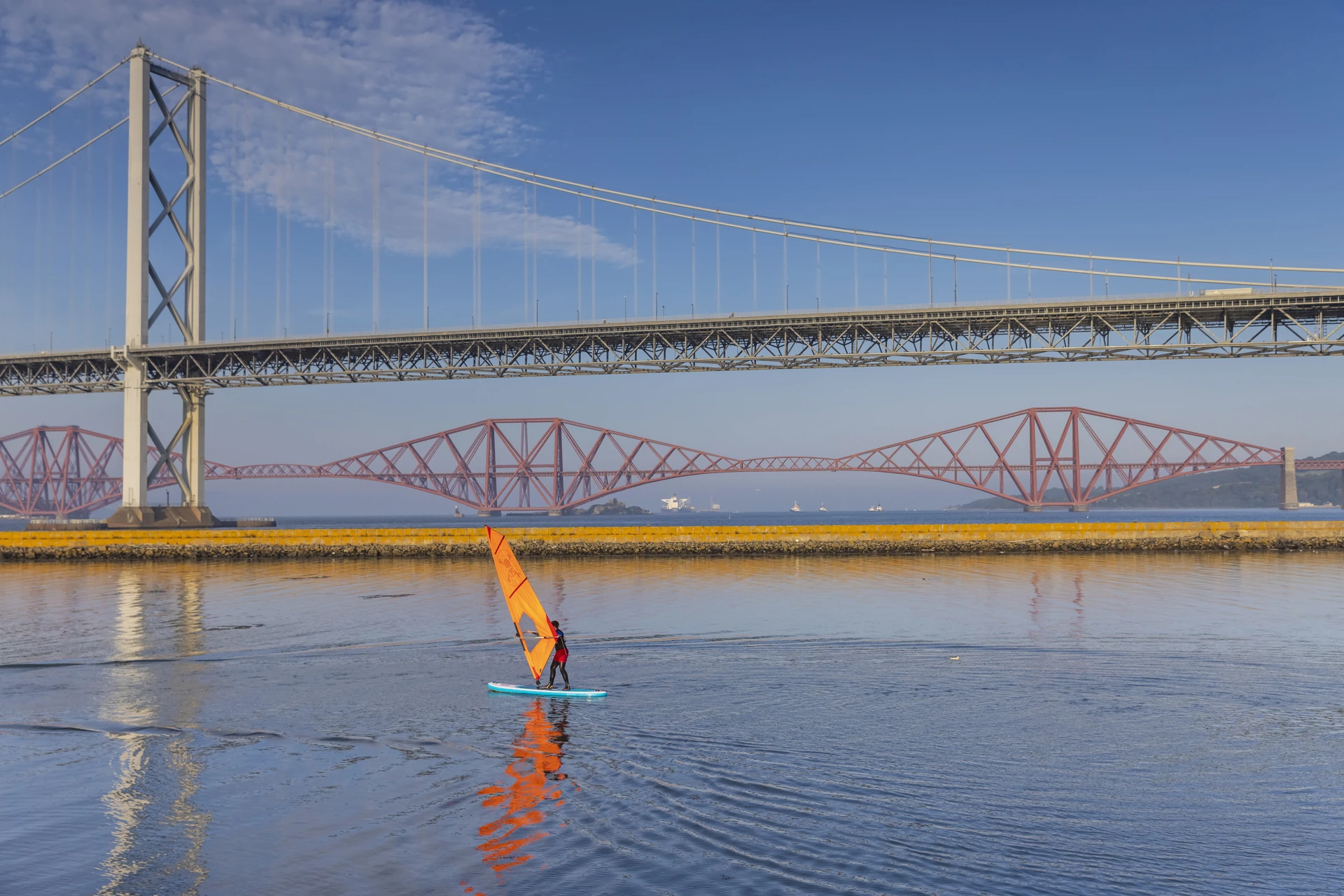 Background image - Visitscotland South Queensferry Watersports 10