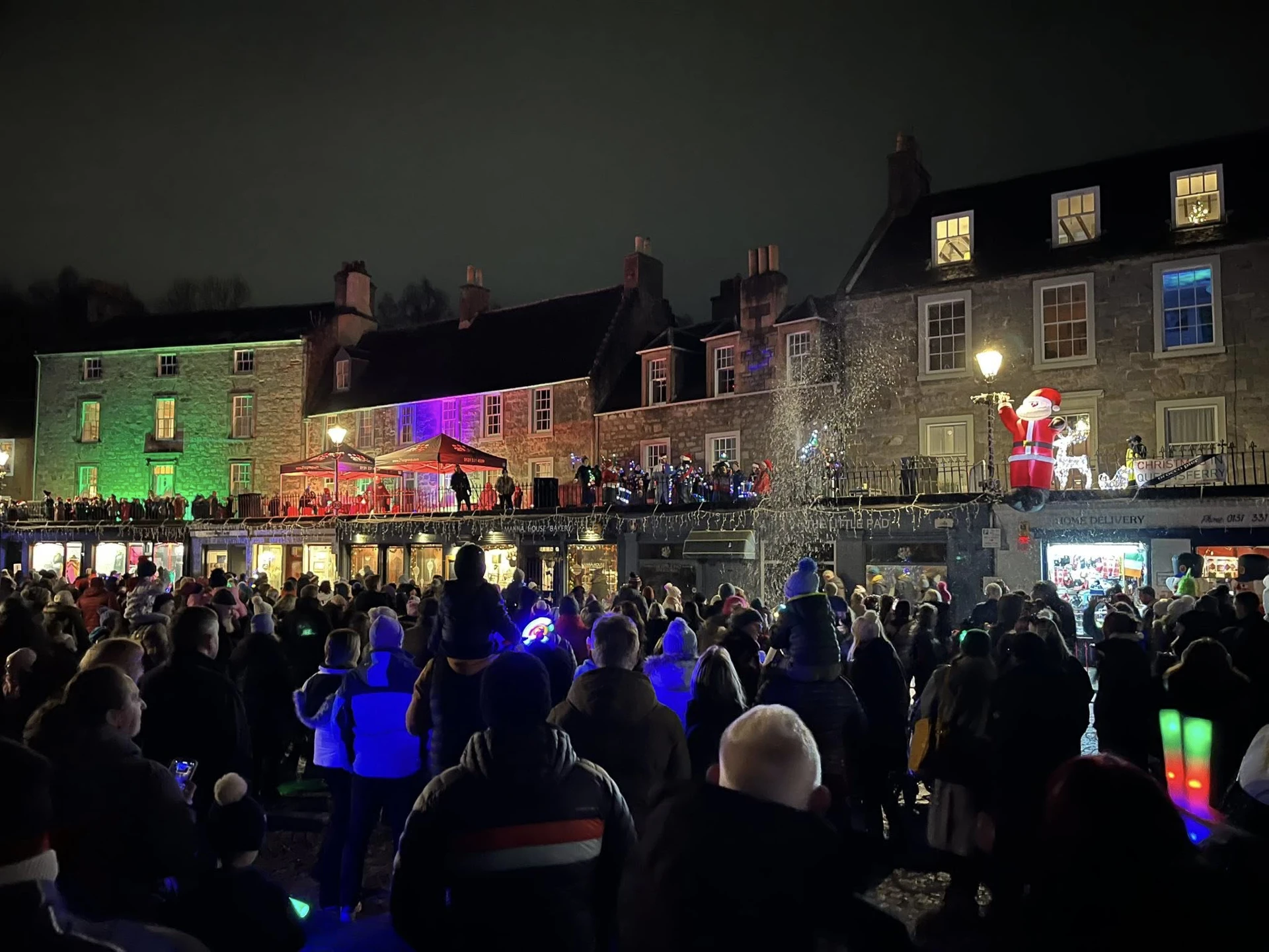 Background image - Xmas In Queensferry