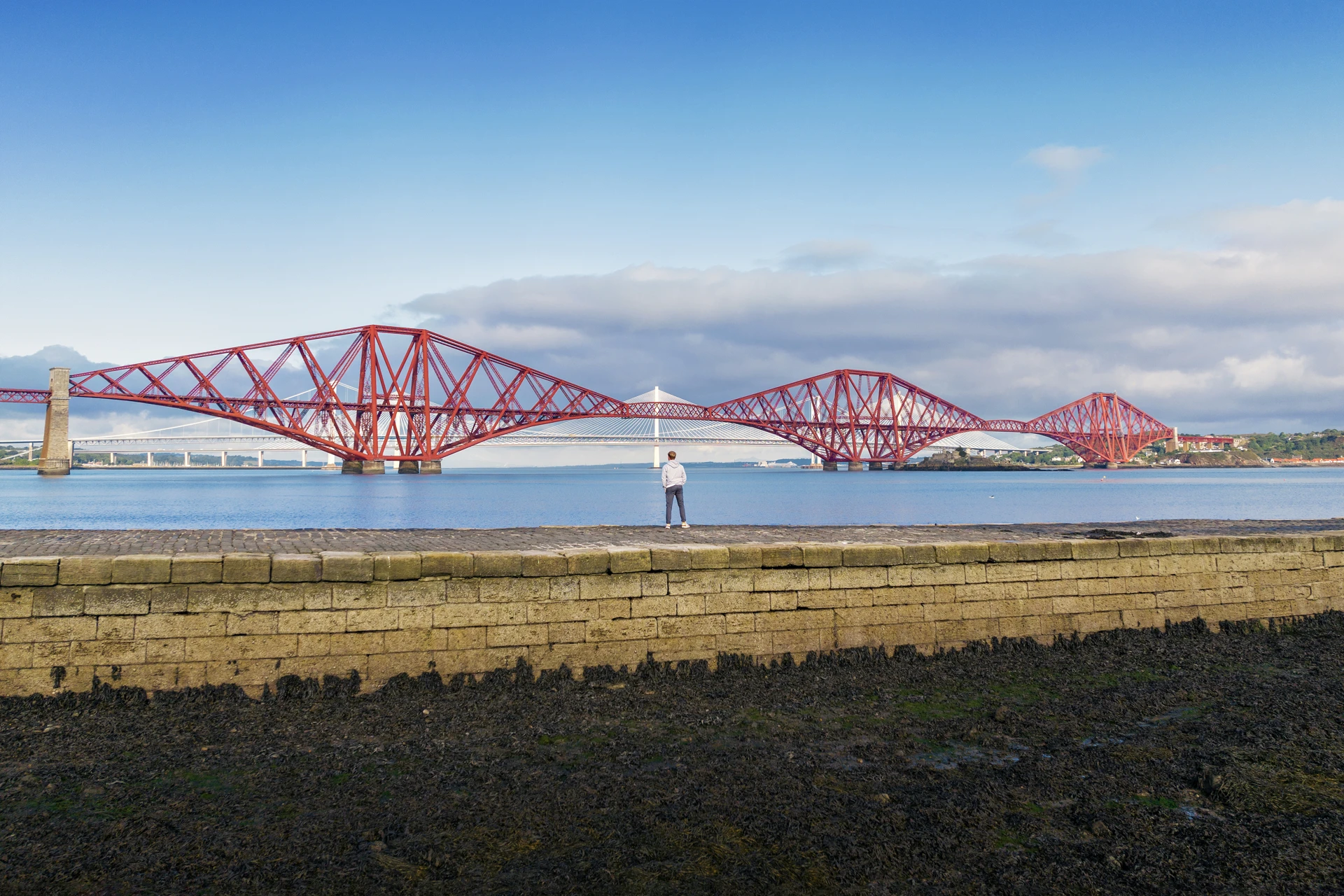 Background image - Visitscotland Forth Bridges 2